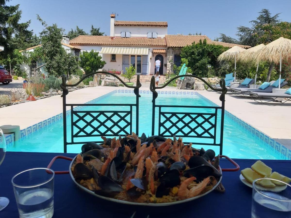 Mazet Provencal Hotel Saint-Gilles  Buitenkant foto